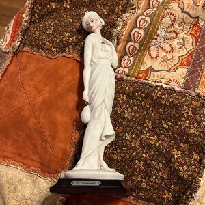 G. Armani Lady with Purse 1987 made in Italy